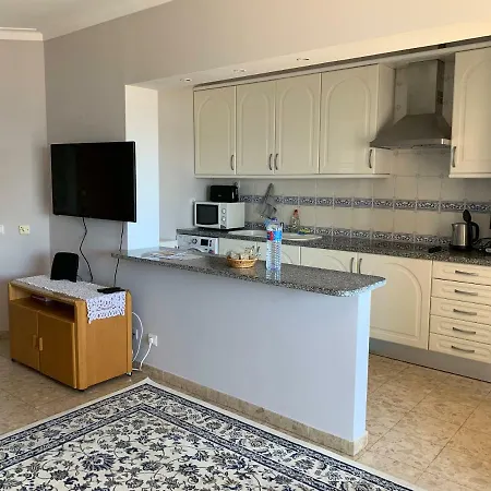 Panoramic In Portimao: Ocean View, Wifi Apartamento